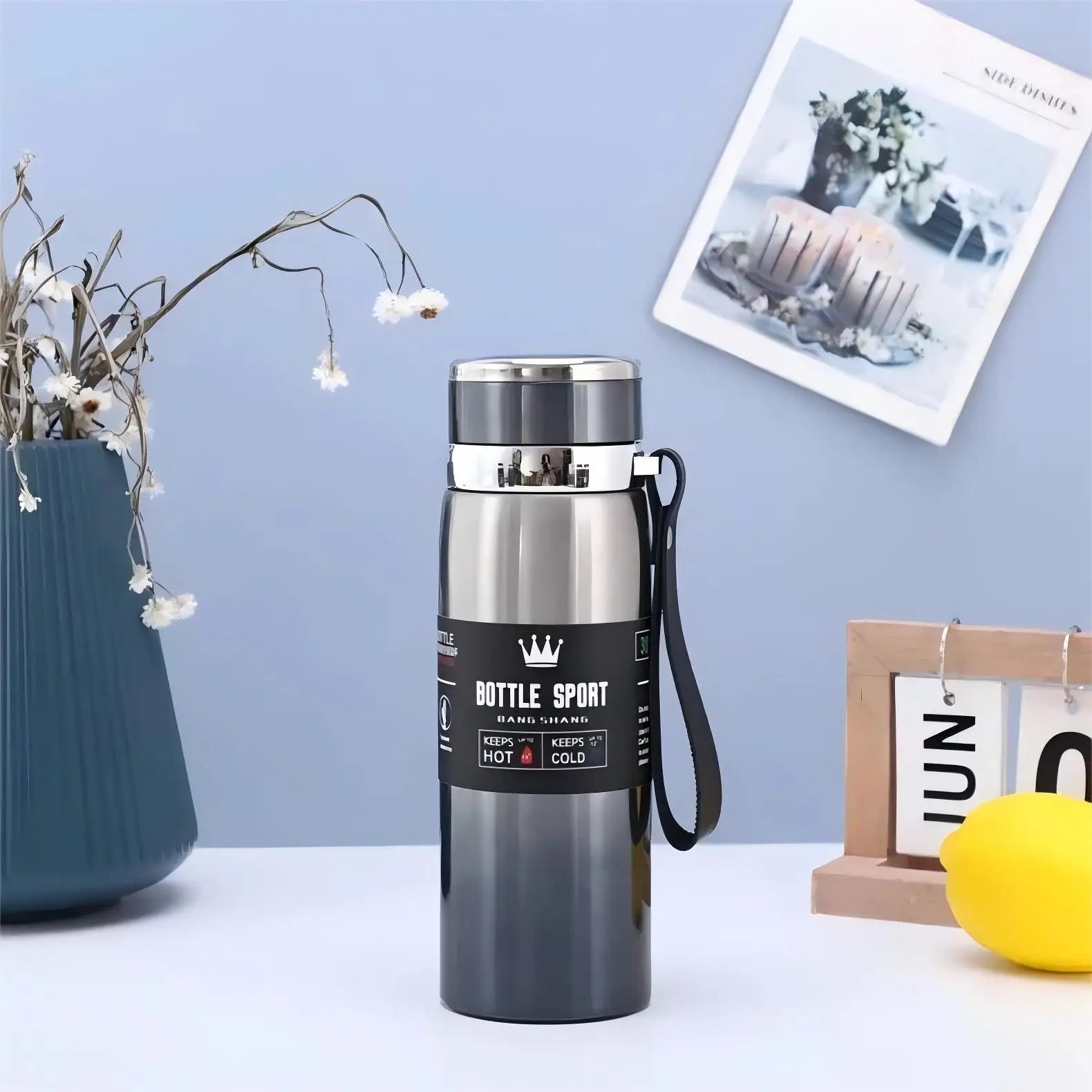 1-liter thermos bottle for water, tea, and coffee.