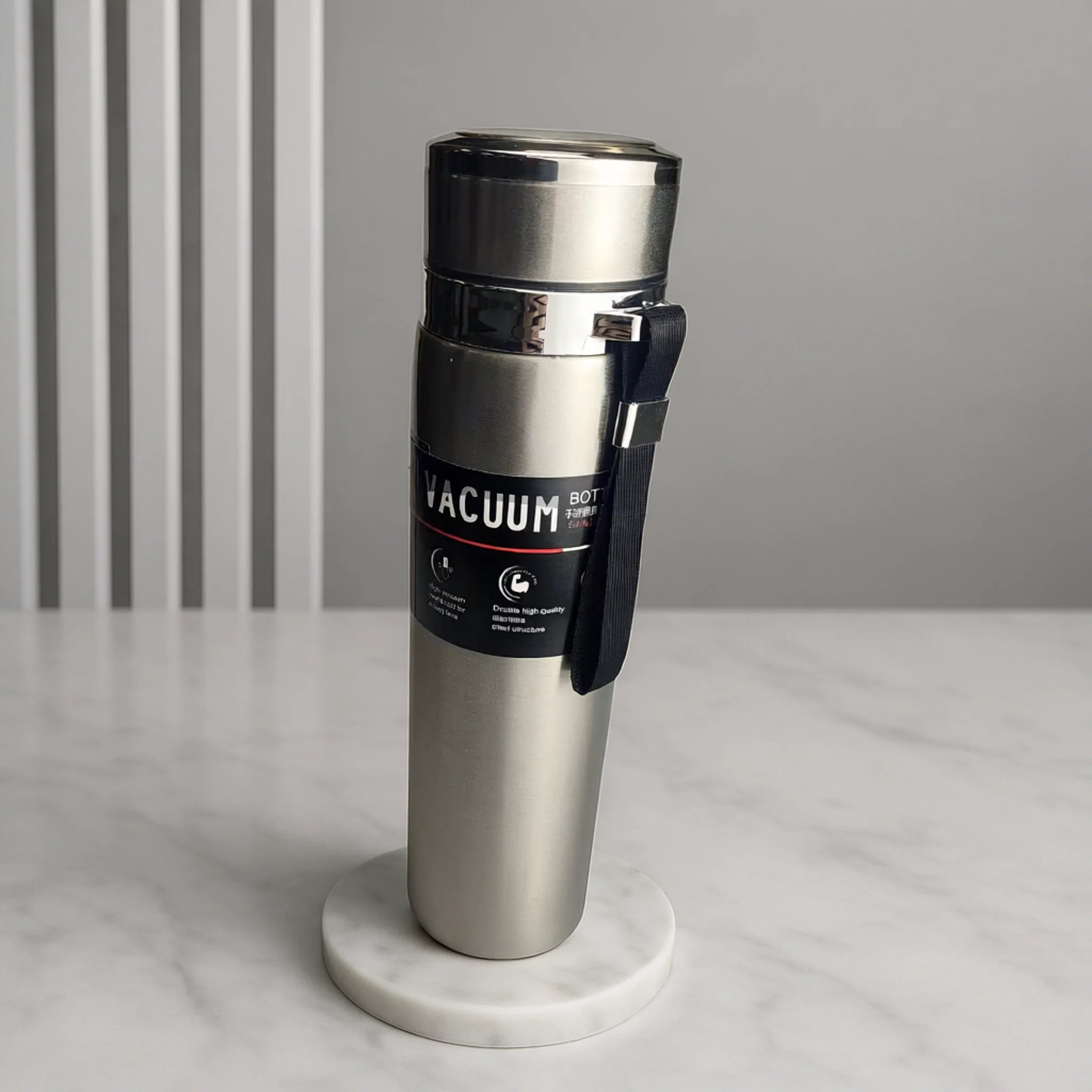1-liter thermos bottle for water, tea, and coffee.